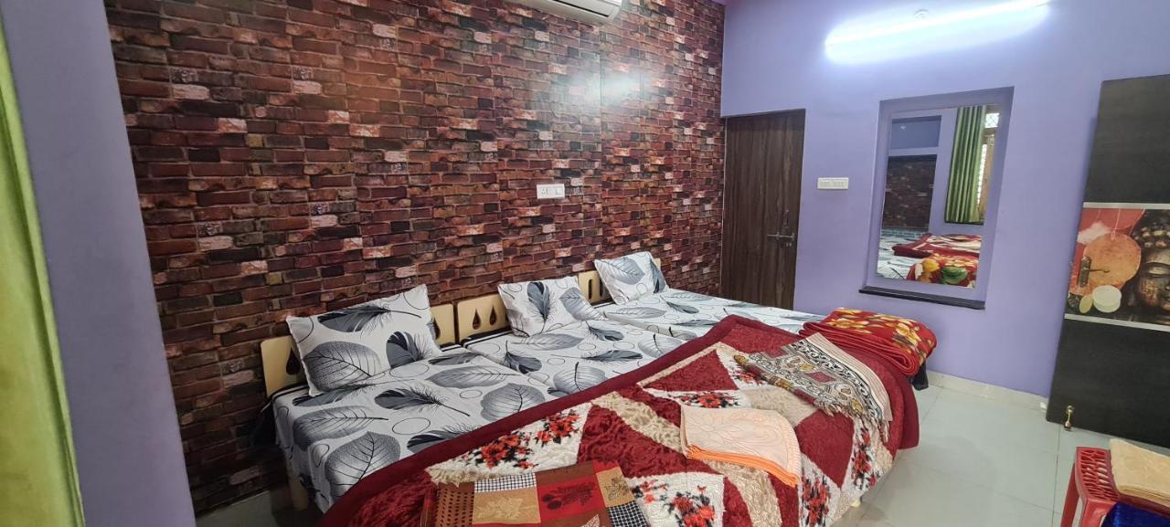Anukampa Homestay Agra  Eksteriør billede